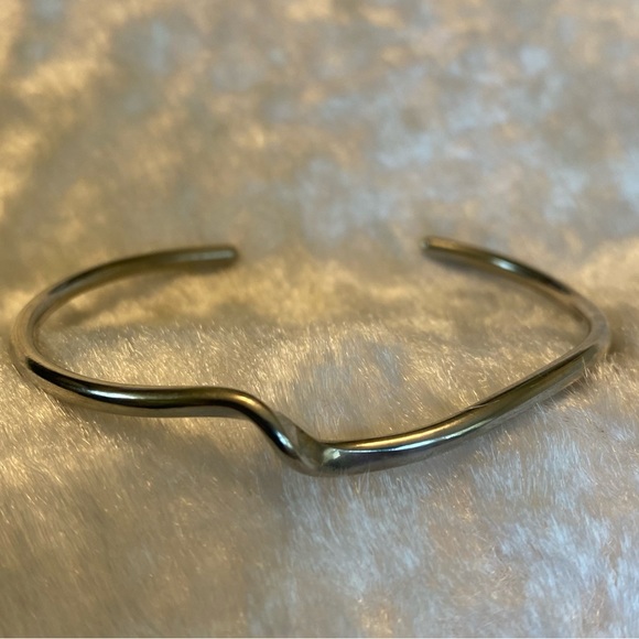 ☘️ROCME Sterling Silver Wave Cuff Bracelet - Picture 2 of 3